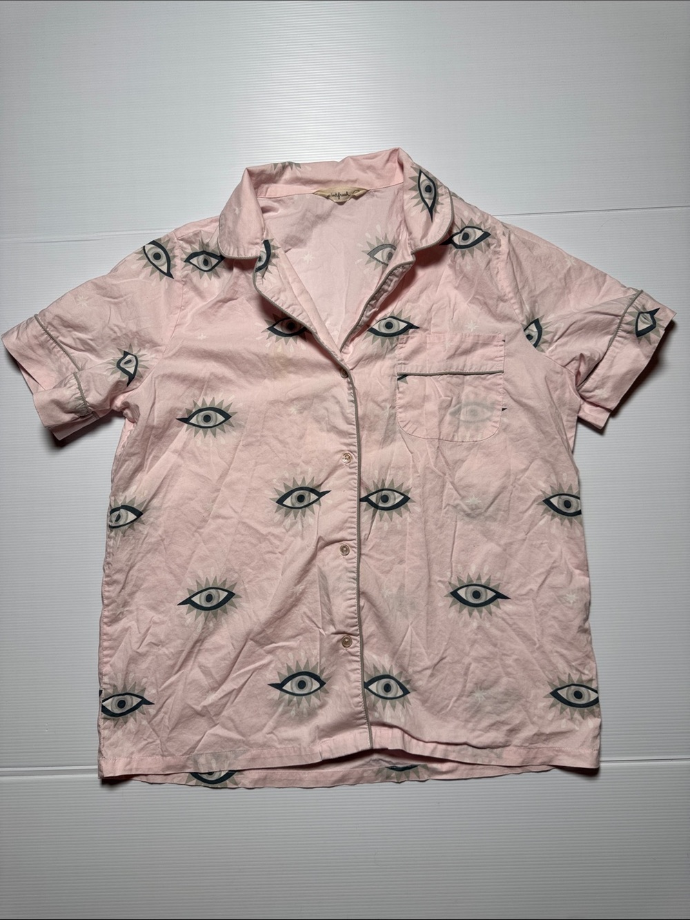 PRINTFRESH Pajama Eyes of the World Light Pink Short-Sleeve Button-Up Shirt M